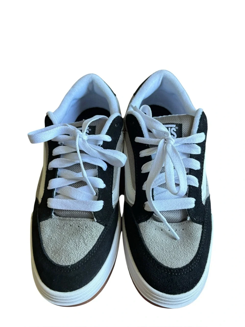 NWOB Vans Hylane Black Grey Gum (PS) size 6.5 juniors.